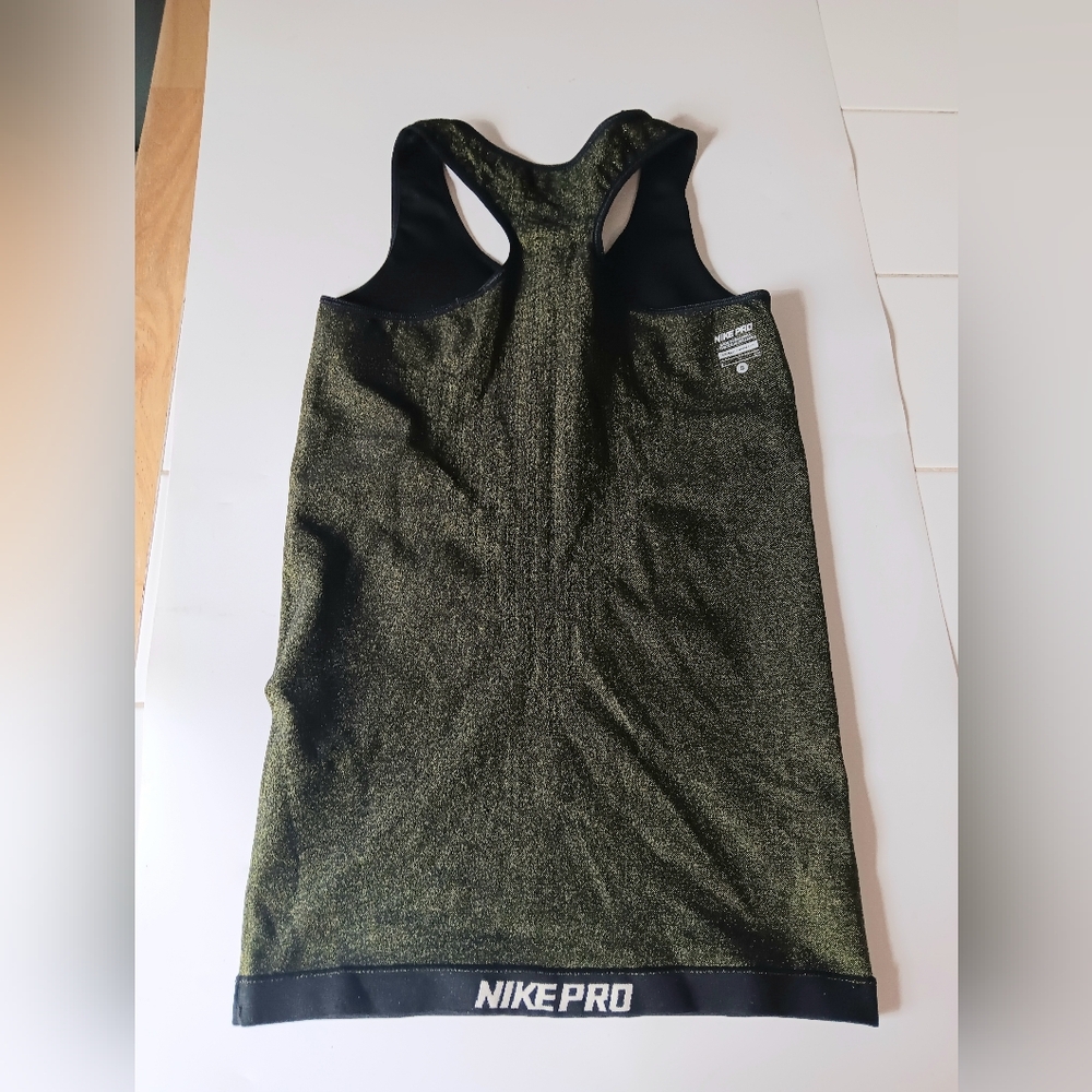Nike Pro Workout Tank Size Small Womens Black/Green